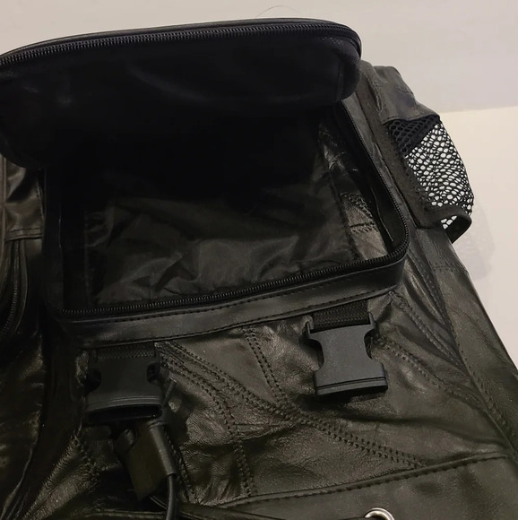 NWT Diamond plate Buffalo leather  backpack patches black color - Picture 11 of 13